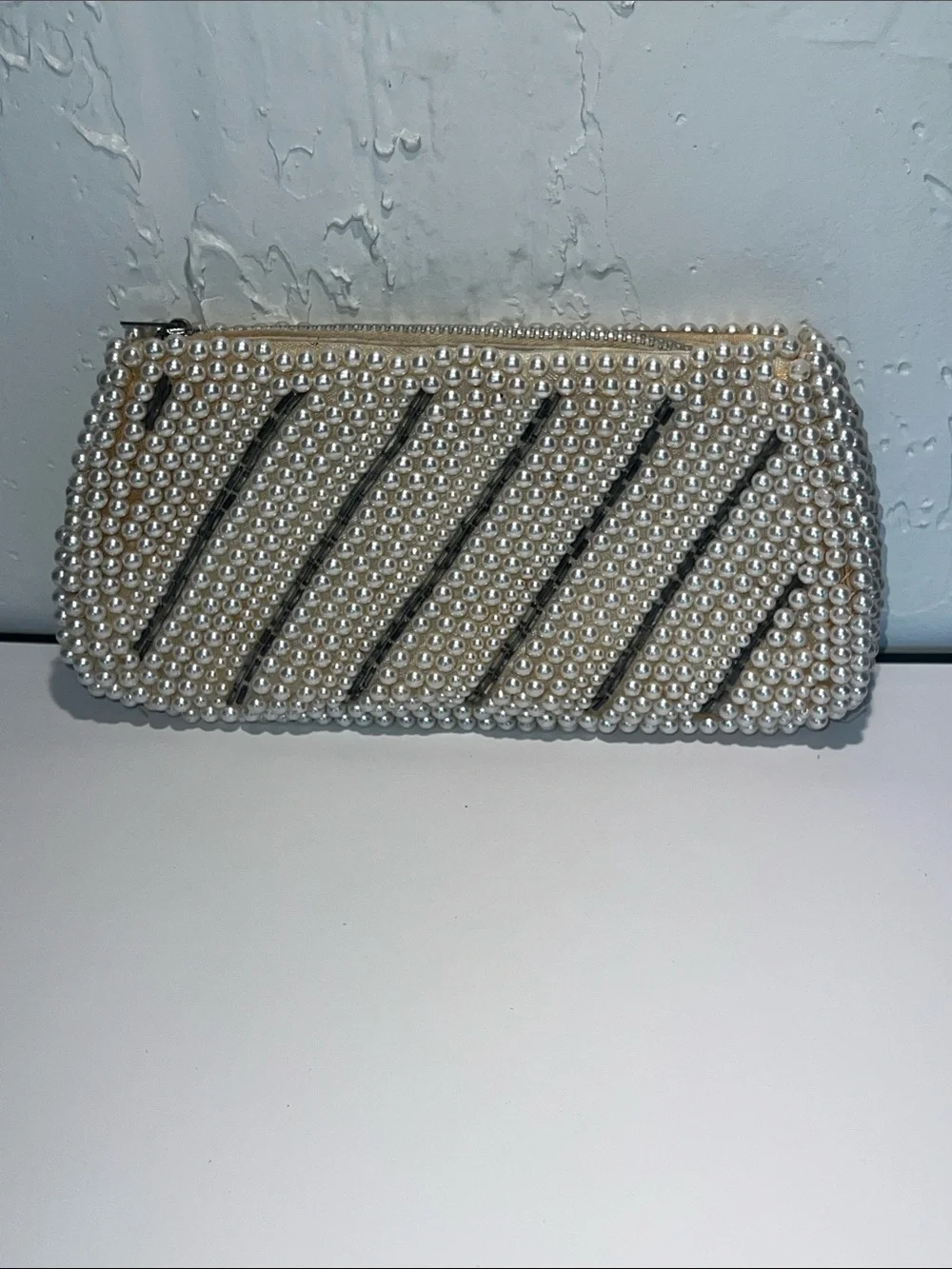 N/A sophisticated cream